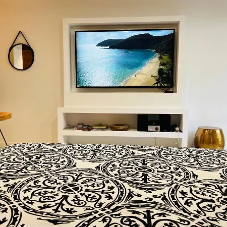 Feel@home Nemausus « Le 42 » *