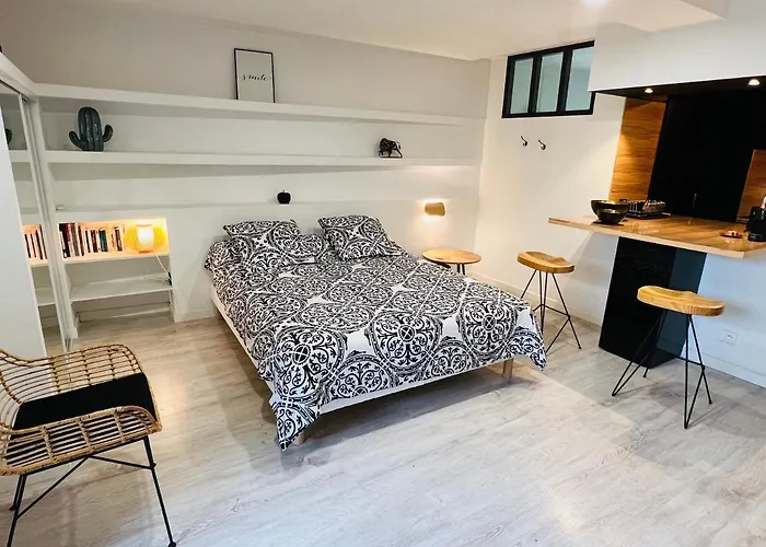 Apartment Feel@home Nemausus « Le 42 » *